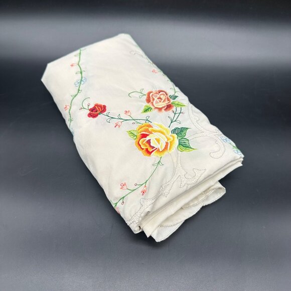Other - Vintage Floral Tablecloth Oval Yellow Rose Embroidery Cream Off White Scalloped